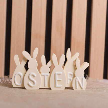 Gelbe Osterhasenstrasse mit OSTERN