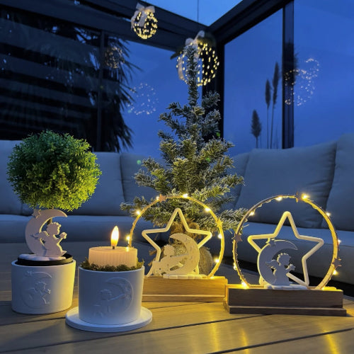 Engel Luna und Solin auf Wolken und die Becher Luna und Solin