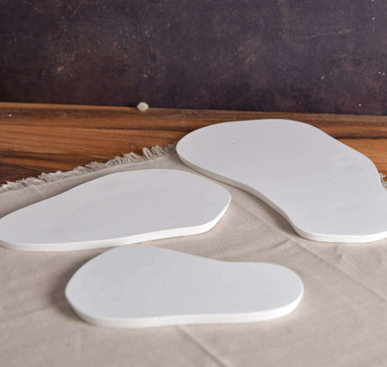 Alle Gießformen für organisch geformte Tabletts aus Raysin oder Beton, 10% günstiger